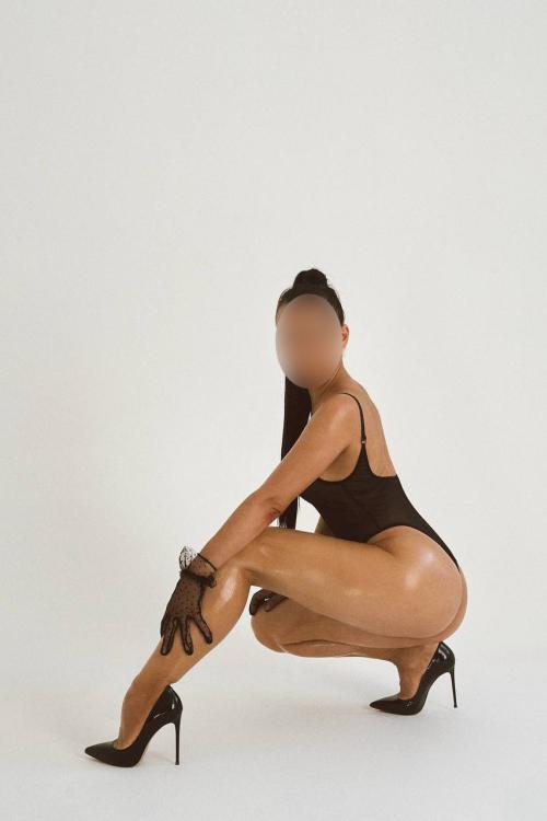 Проститутка Лера, Питера у метро Площадь Восстания