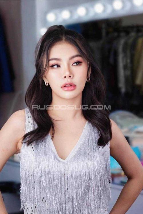 Проститутка Дженни, Питера у метро Горьковская