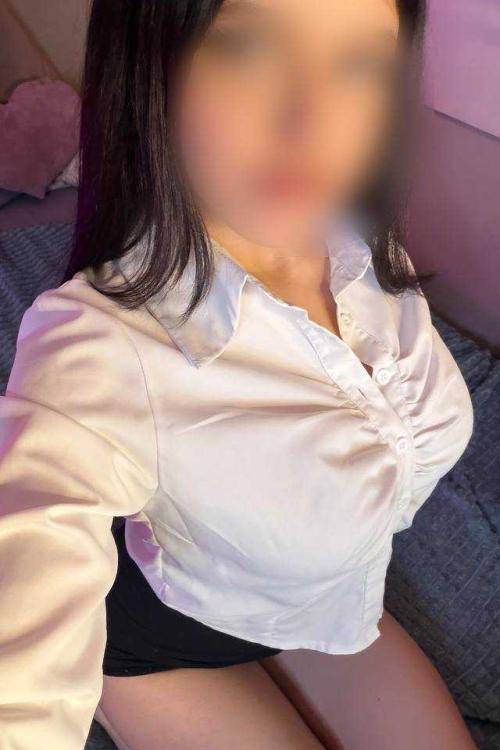 Проститутка Холли, в Питере у метро Фрунзенская