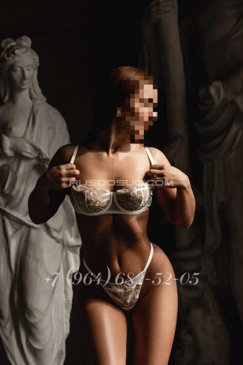 Проститутка Милана, Питера у метро Улица Дыбенко