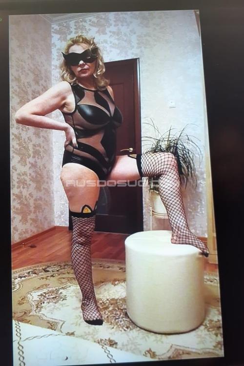 Проститутка Полина, Питера у метро Московская