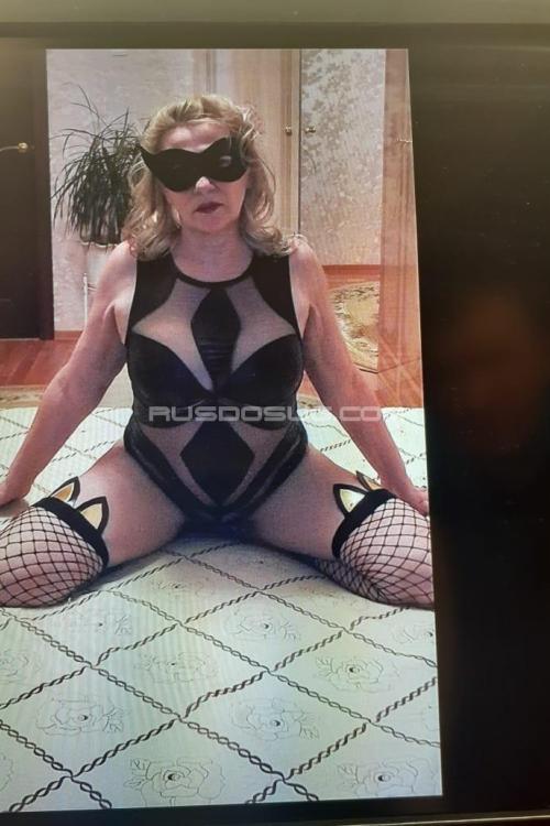 Проститутка Полина, Питера у метро Московская