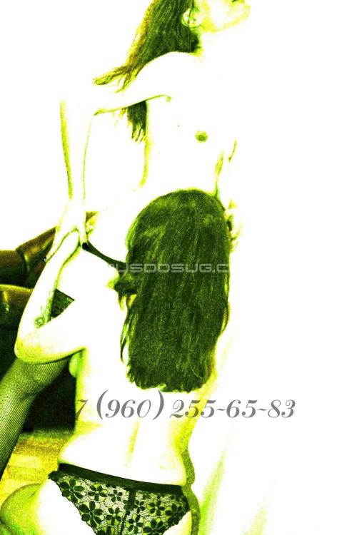 Проститутка Жмж, в Питере у метро Площадь Восстания