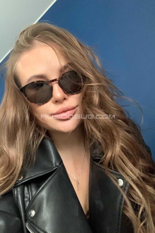 Проститутка Ариель, Питера у метро Звёздная