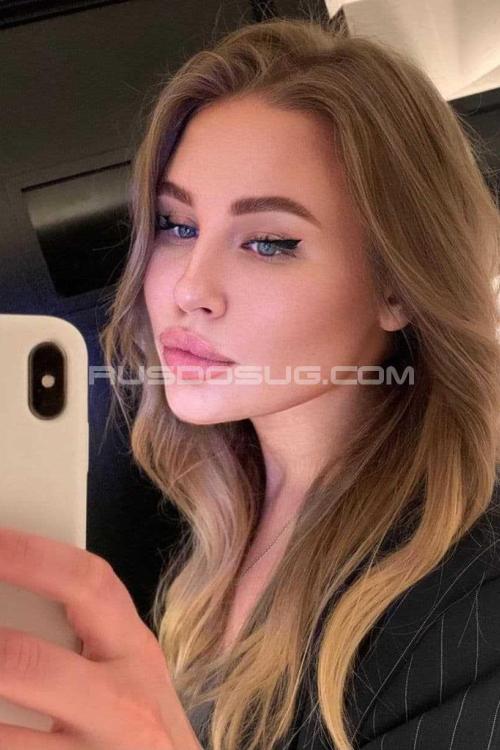 Проститутка Ариель, Питера у метро Звёздная