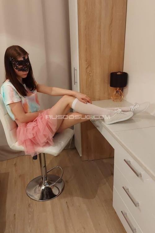 Проститутка Катенька, в Питере у метро Московская