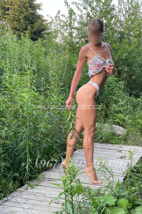 Проститутка Таня, в Питере у метро Площадь Восстания