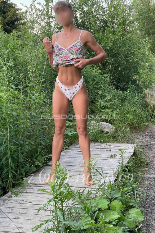 Проститутка Таня, в Питере у метро Площадь Восстания