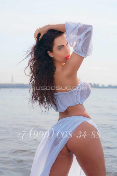 Проститутка Соня, Питера у метро Московские ворота