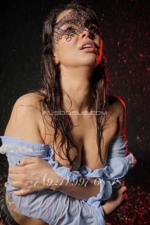 Проститутка Кира, в Питере у метро Петроградская