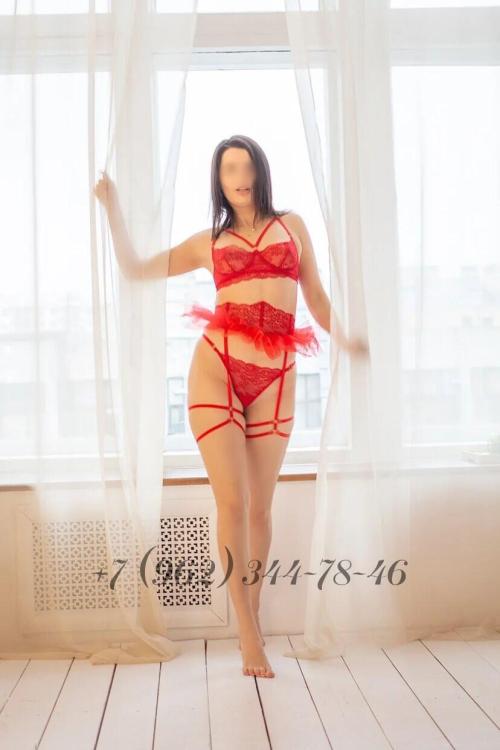 Проститутка Алина Инди, СПб у метро Парнас