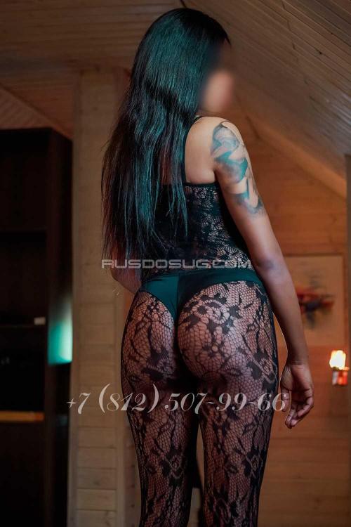 Проститутка Энжи, Питера у метро Парнас