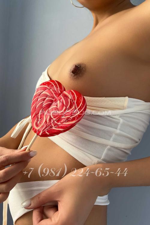 Проститутка Моника (сладкая азиаточка) сменила имидж, Питера у метро Фрунзенская