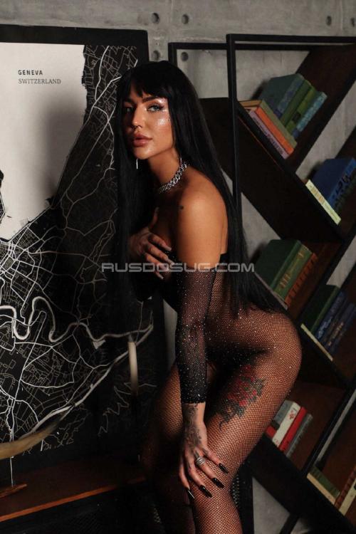 Проститутка Николь, СПб у метро Невский проспект