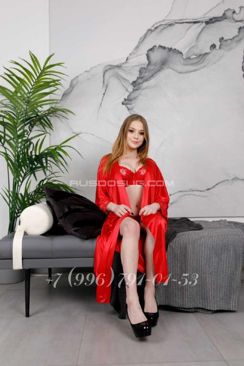 Проститутка Лолита, Питера у метро Московские ворота