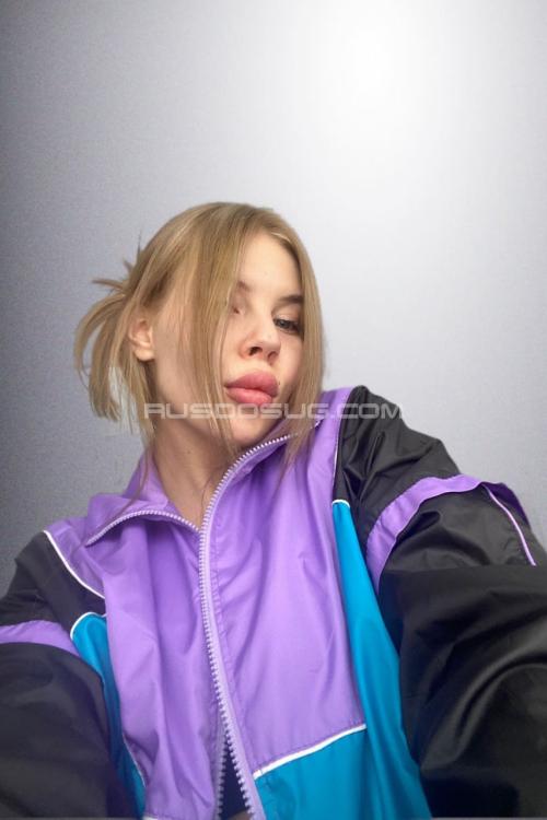 Проститутка Эмма, Питера у метро Площадь Мужества