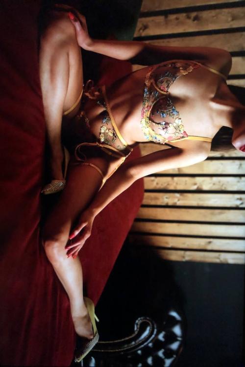 Проститутка Алисия, в Питере у метро Московская