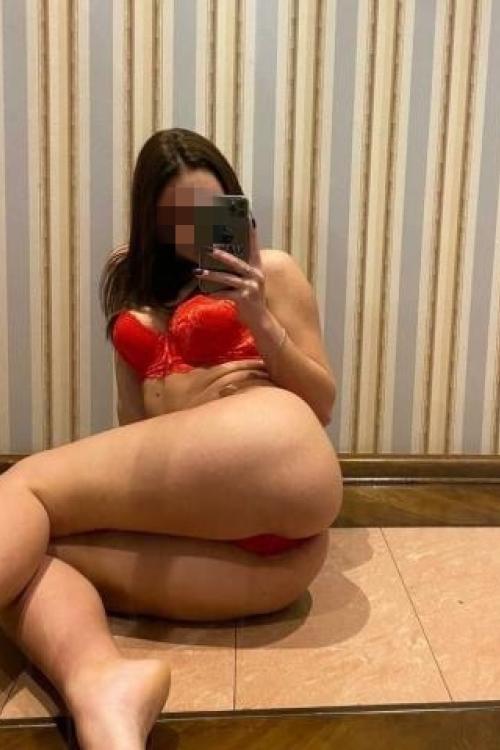 Проститутка Олеся Инди, Питера у метро Удельная