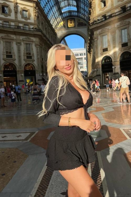 Проститутка Николь, в Питере у метро Ленинский проспект Проститутка Николь, в Питере у метро Ленинский проспект