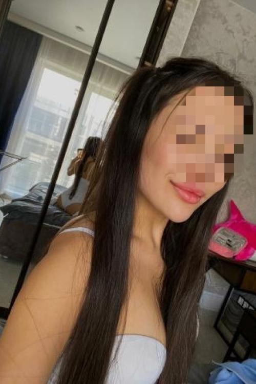 Проститутка Яночка Инди, в Питере у метро Пионерская