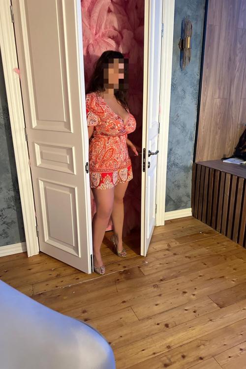 Проститутка КАТЯ, Питера у метро Академическая