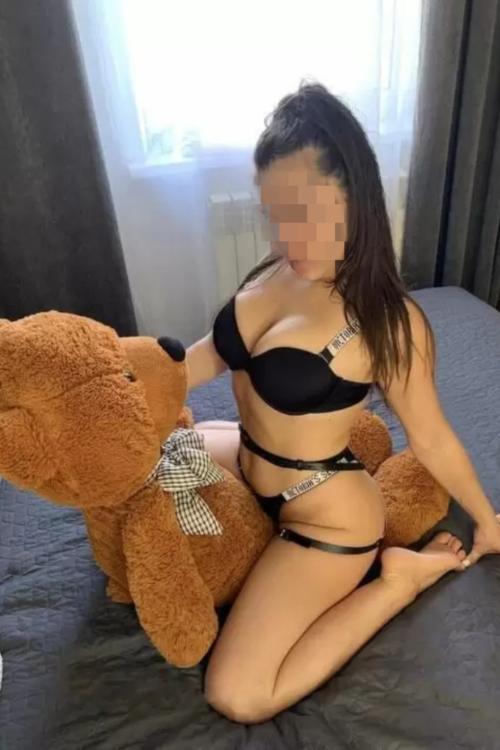 Проститутка Катюша, в Питере у метро Московская