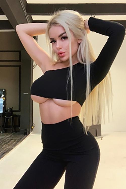 Проститутка Алекса, в Питере у метро Купчино