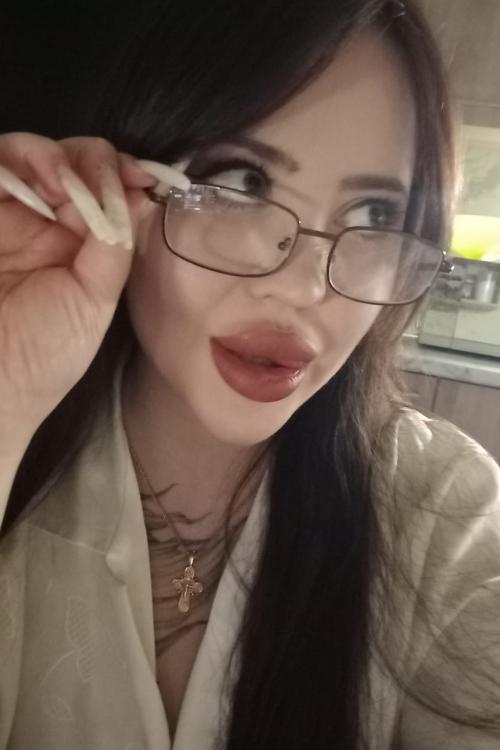 Проститутка Викуля, в Питере у метро Ленинский проспект