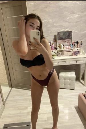 Проститутка Кристина, Питера у метро Гостиный двор