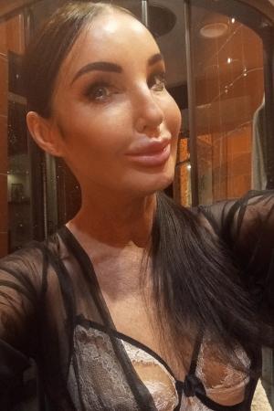 Проститутка Ангелина, СПб у метро Старая Деревня