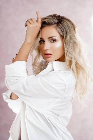 Проститутка Яна, в Питере у метро Звёздная