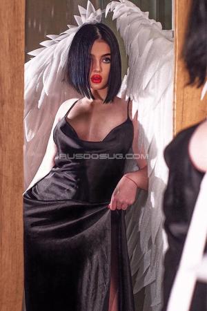 Проститутка Милана, Питера у метро Звёздная