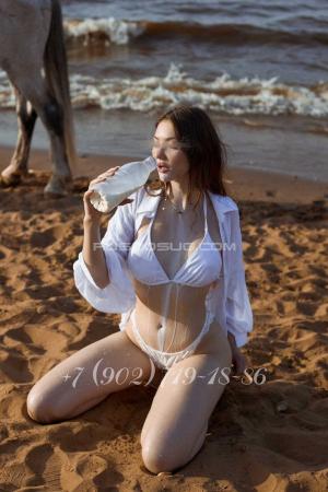 Проститутка Анечка, в Питере у метро Чёрная речка