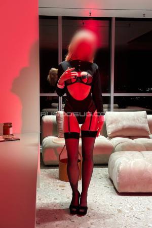 Проститутка Алина, СПб у метро Озерки