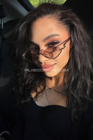 Проститутка Маша, в Питере у метро Московская