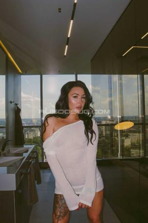 Проститутка Моника, в Питере у метро Петроградская