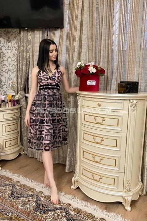 Проститутка Милана, в Москве у метро Баррикадная