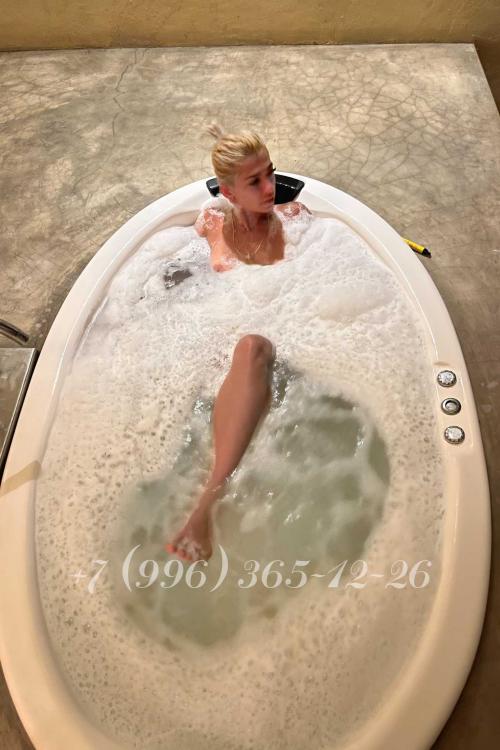 Проститутка Элла, Москва у метро Добрынинская Проститутка Элла, Москва у метро Добрынинская