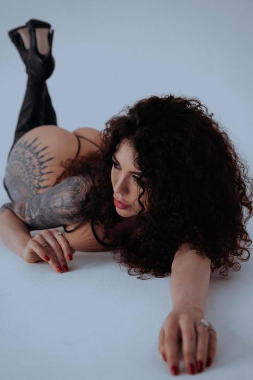 Проститутка Марья, Москва у метро Шелепиха