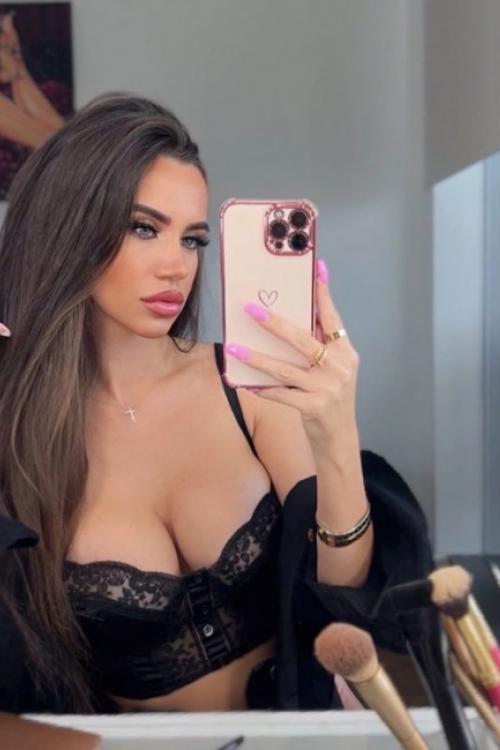 Проститутка Диана, в Москве у метро Авиамоторная Проститутка Диана, в Москве у метро Авиамоторная