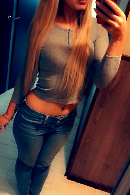 Проститутка Саша, Москва у метро Молодёжная